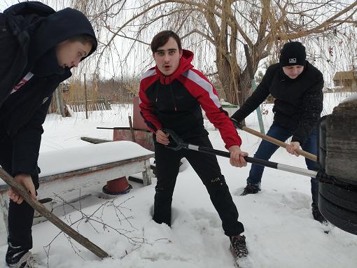 Погода в пгт междуреченск самарская область сызранский. ГБОУ СОШ пгт Междуреченск. Междуреченск Сызранский картинки.