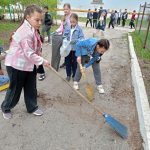 Акции «Трудовой десант» и «Чистый школьный двор»