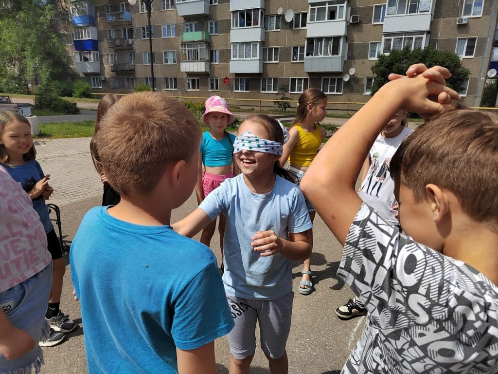 игровая программа "На Ивана на Купала обливай кого попало"
