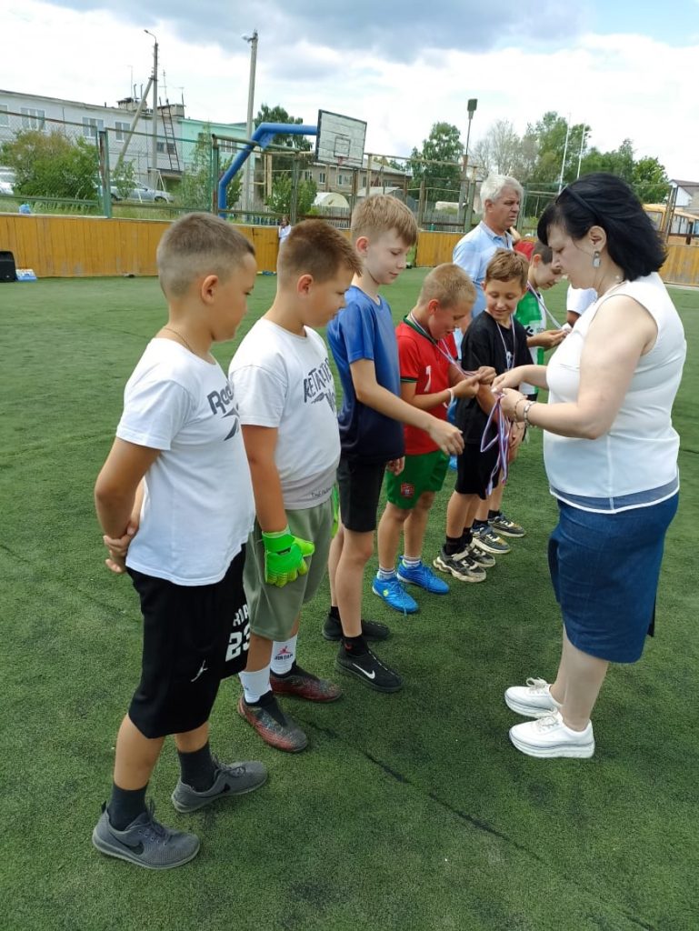 «Лето с футбольным мячом»