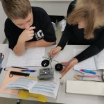 Практическая работа по физике «Определение массы тела на рычажных и электронных весах»